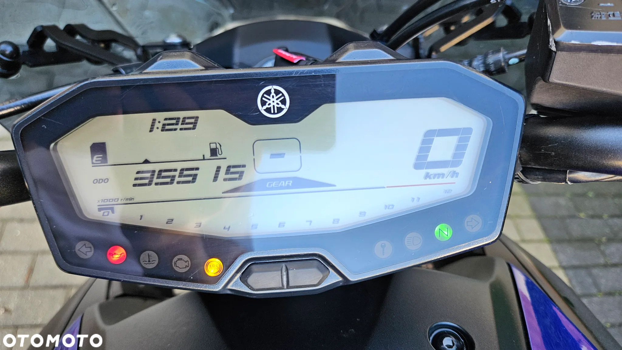 Yamaha MT - 12
