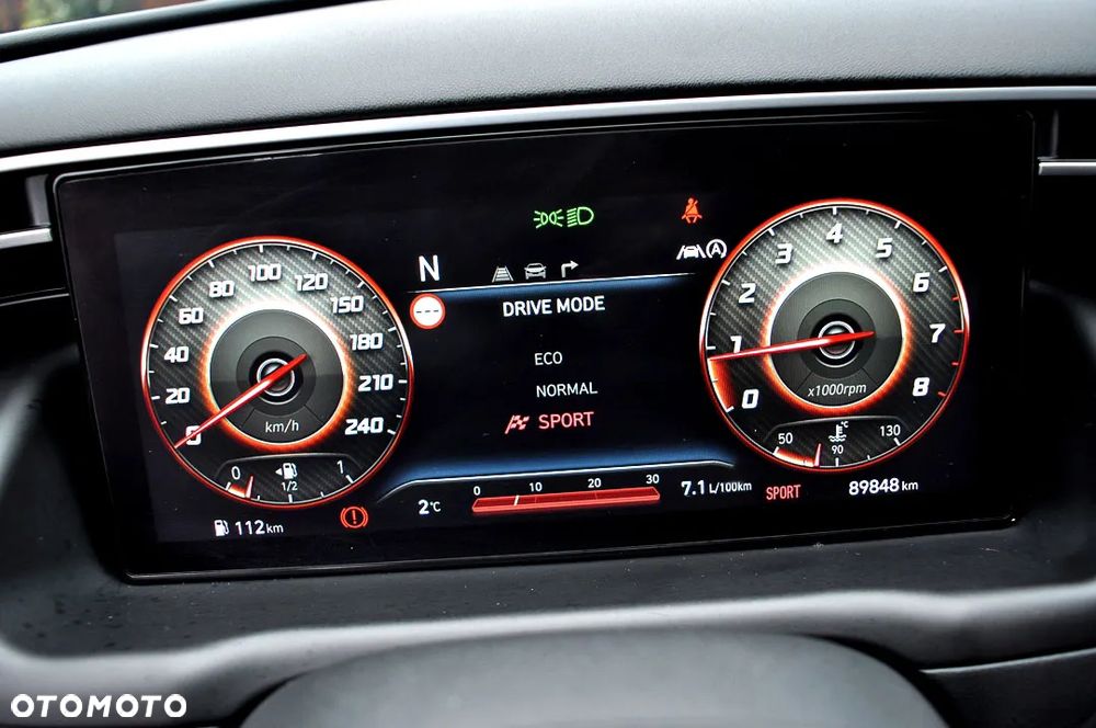 Hyundai Tucson 1.6 GDI BlueDrive GO 2WD - 32