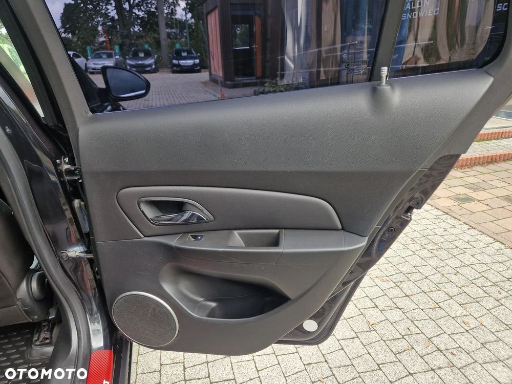 Chevrolet Cruze 1.4T LTZ+ - 34