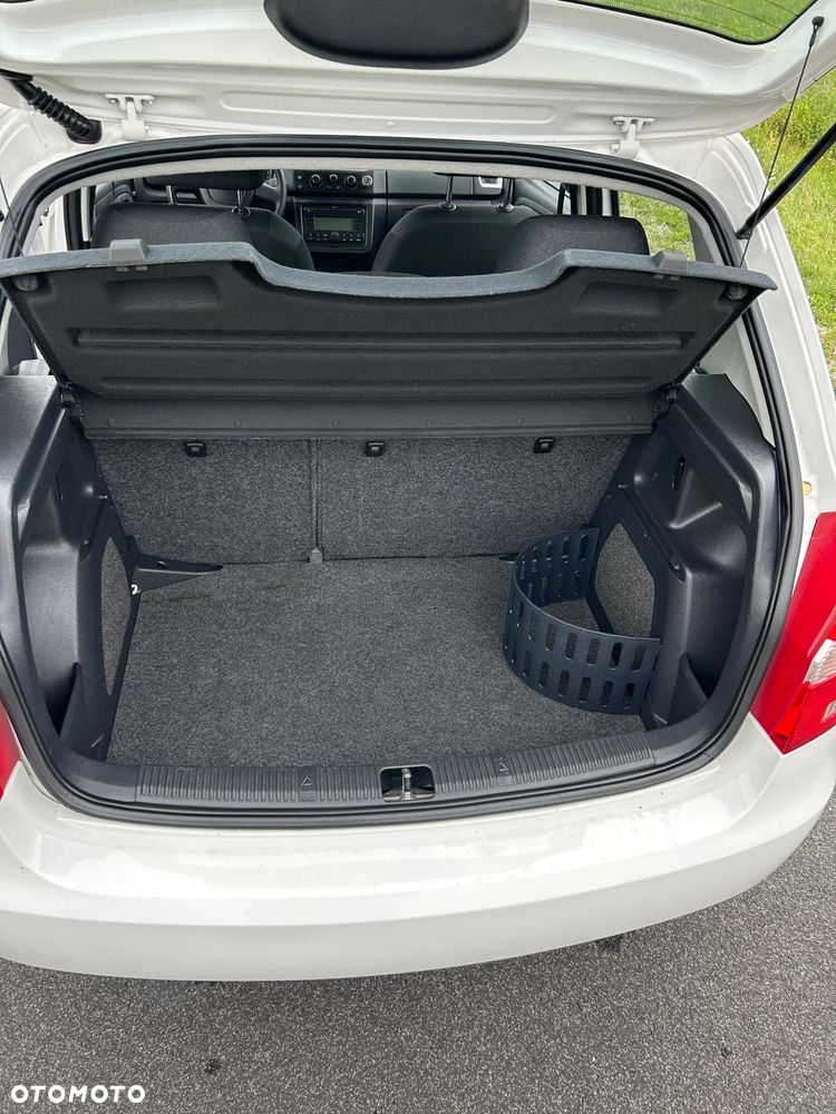 Skoda Fabia 1.2 HTP Elegance - 17