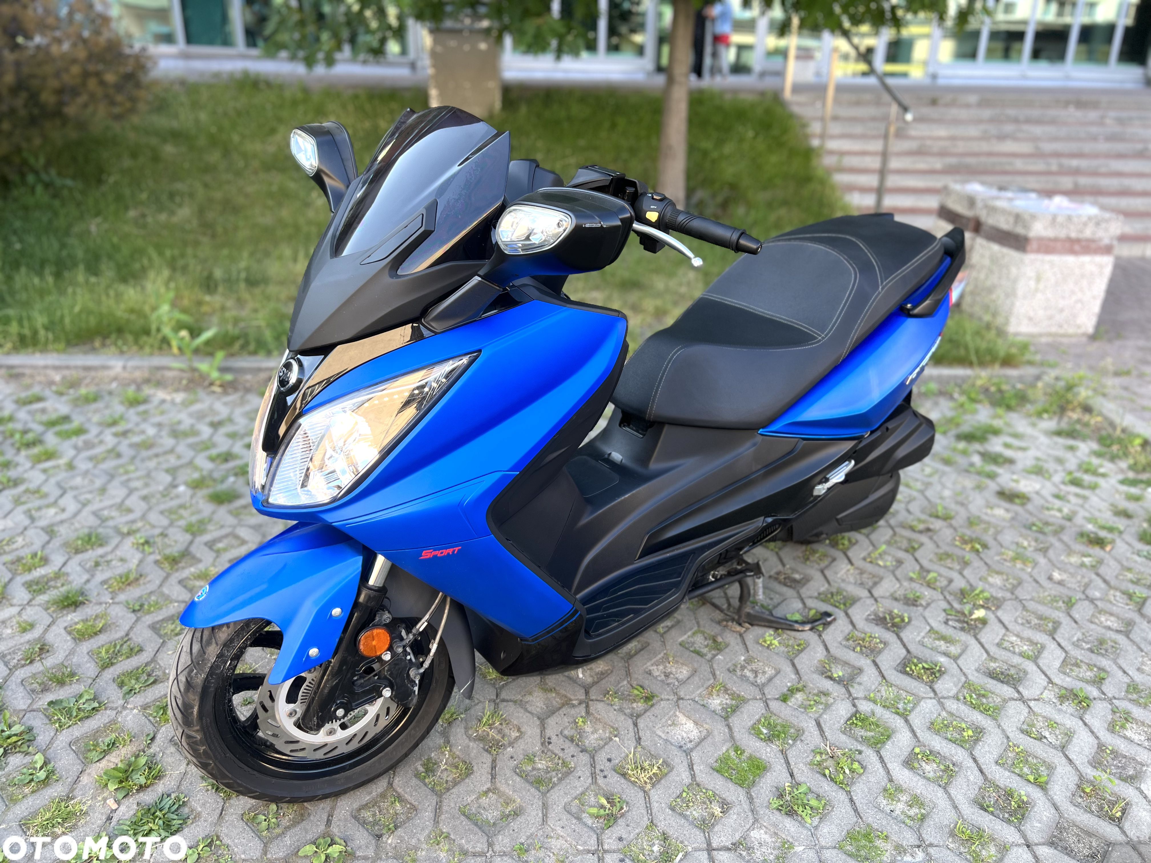 SYM GTS - 1