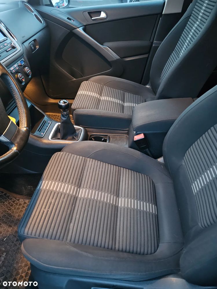Volkswagen Tiguan - 13