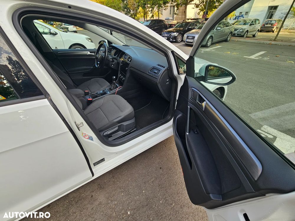 Volkswagen Golf 1.0 TSI Comfortline - 5