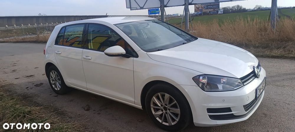 Volkswagen Golf 1.2 TSI BMT Comfortline - 8