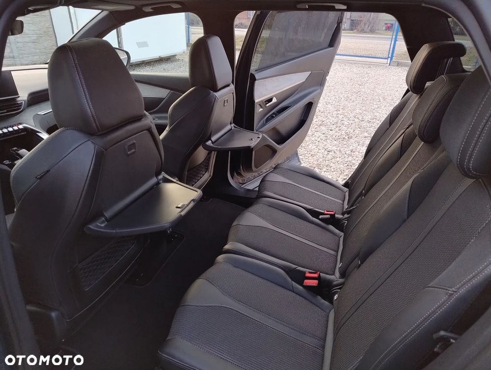 Peugeot 5008 BlueHDi 180 EAT8 GT Pack - 36