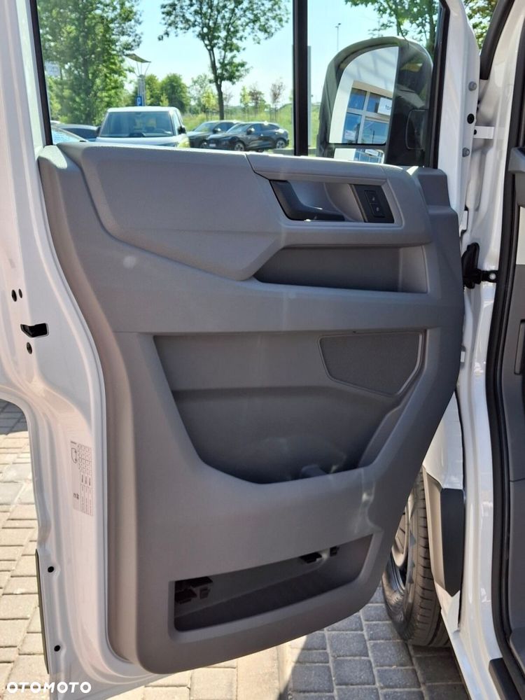 Volkswagen Crafter - 14
