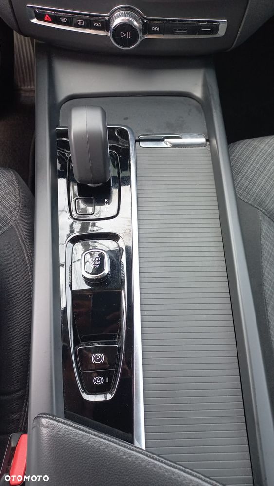 Volvo XC 60 B4 D Geartronic Momentum - 21