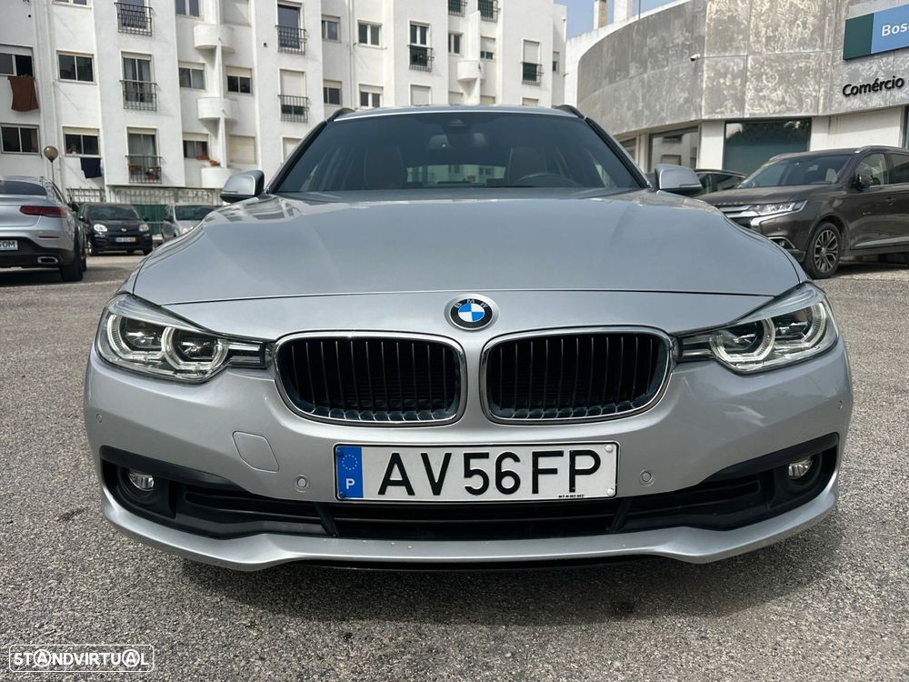 BMW 320 d Line Luxury Auto - 2