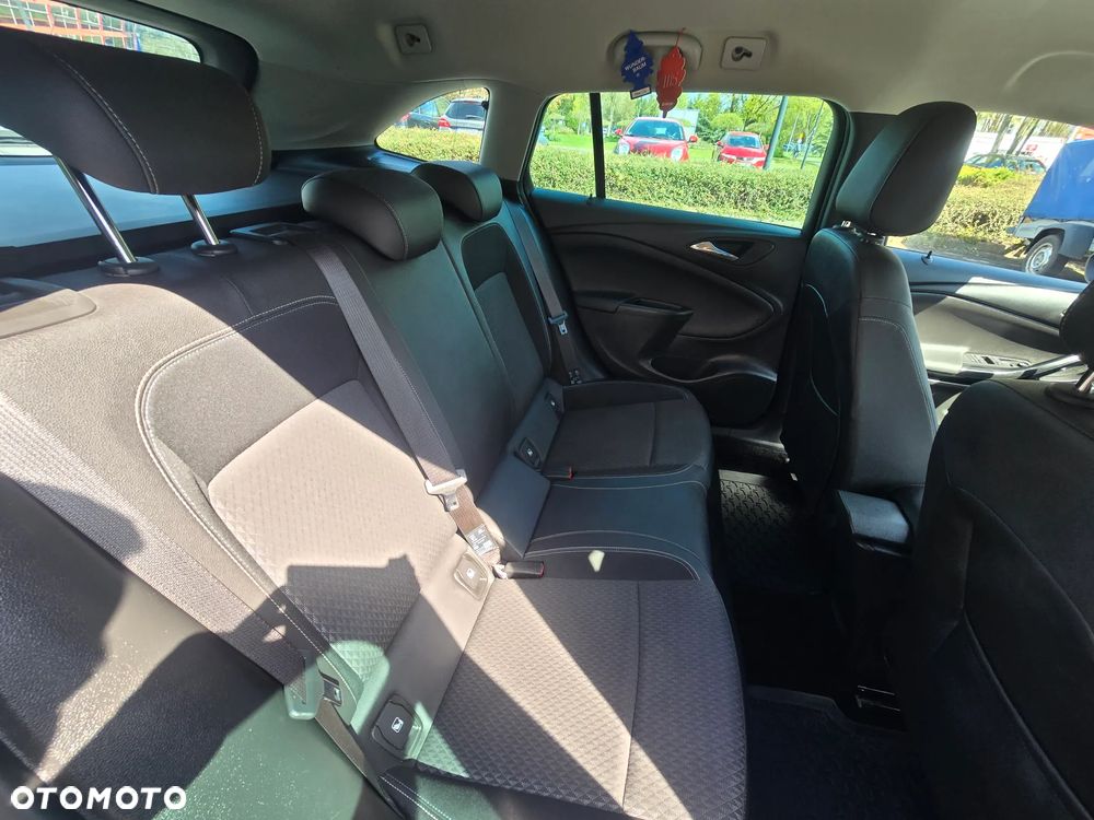 Opel Astra 1.6 D Start/Stop Edition - 17