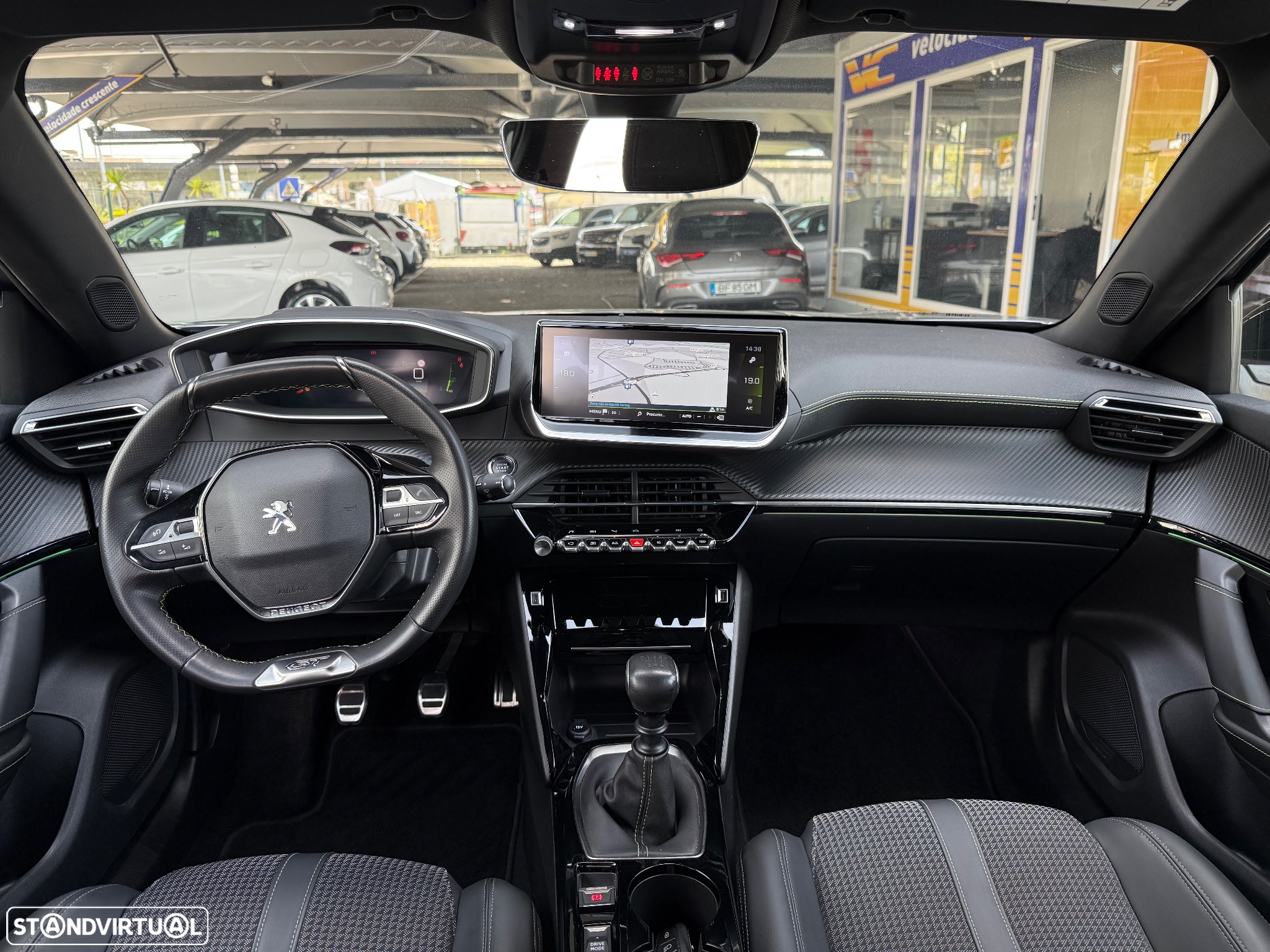 Peugeot 2008 1.2 PureTech GT Line - 34