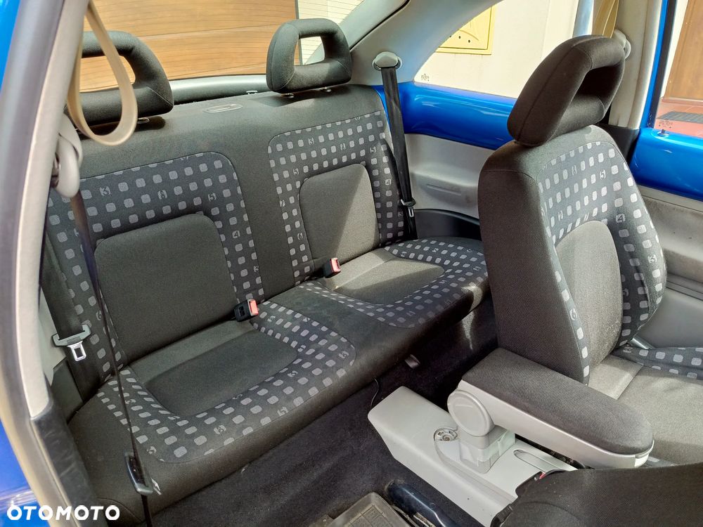Volkswagen New Beetle 2.0 - 14