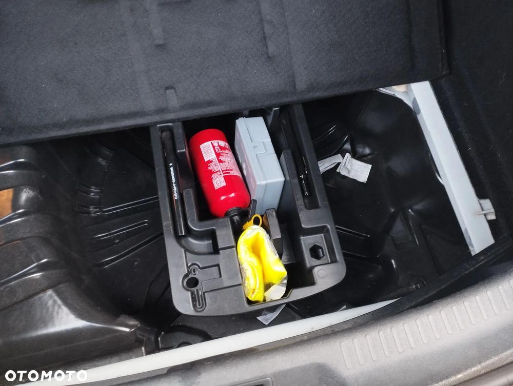 Renault Megane ENERGY TCe 115 Start & Stop Bose Edition - 7