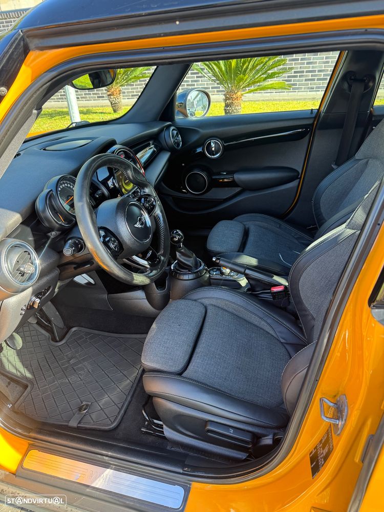MINI 5 Portas Cooper D - 11
