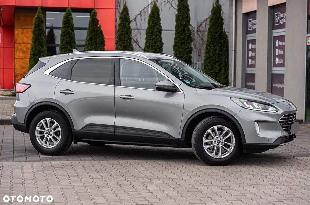 Ford Kuga - 3