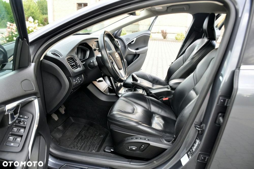 Volvo V40 - 21