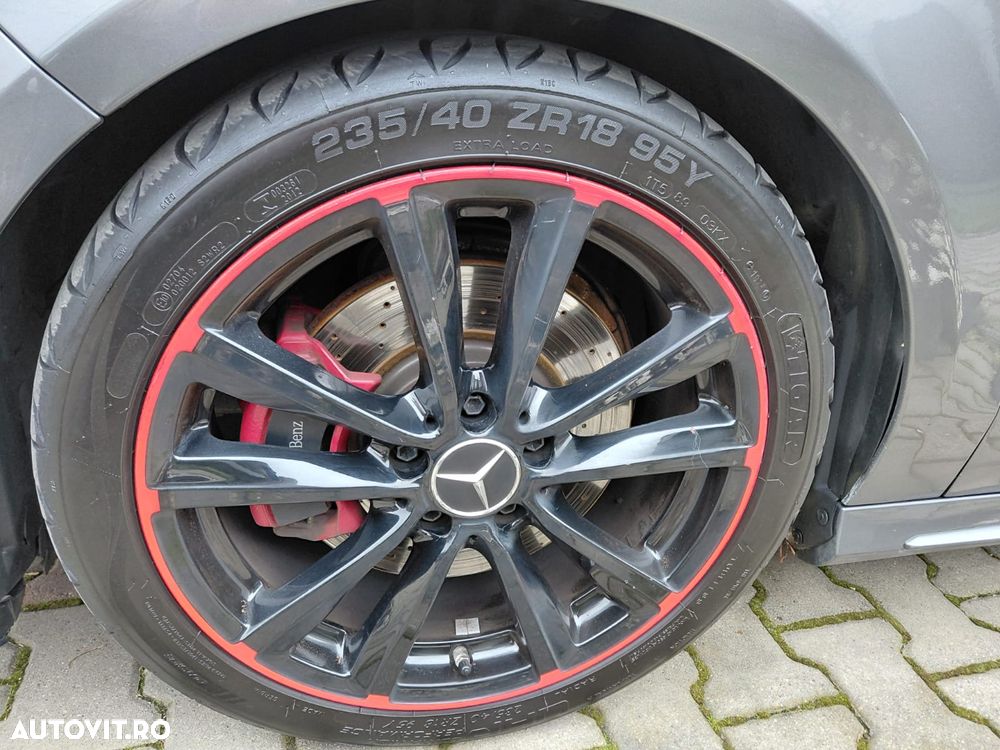 Mercedes-Benz CLA 250 4Matic 7G-DCT Sport - 13