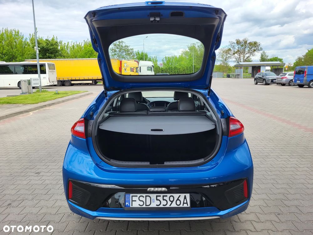 Hyundai IONIQ Hybrid Platinum - 36