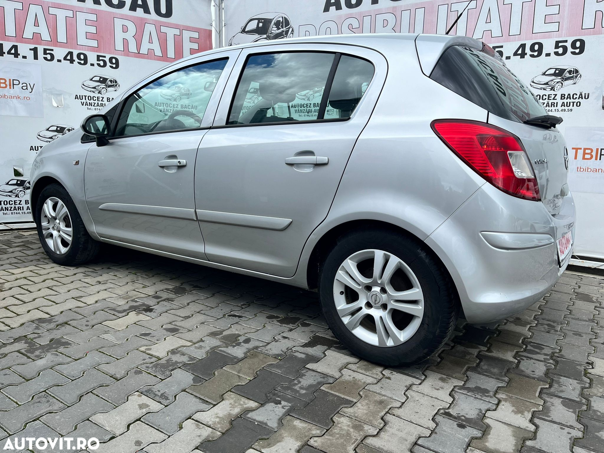 Opel Corsa 1.2i Easytronic Cosmo - 5