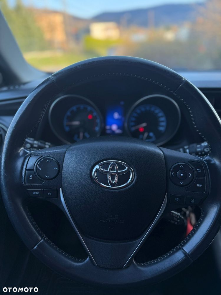 Toyota Auris 1.2 Turbo Executive - 9