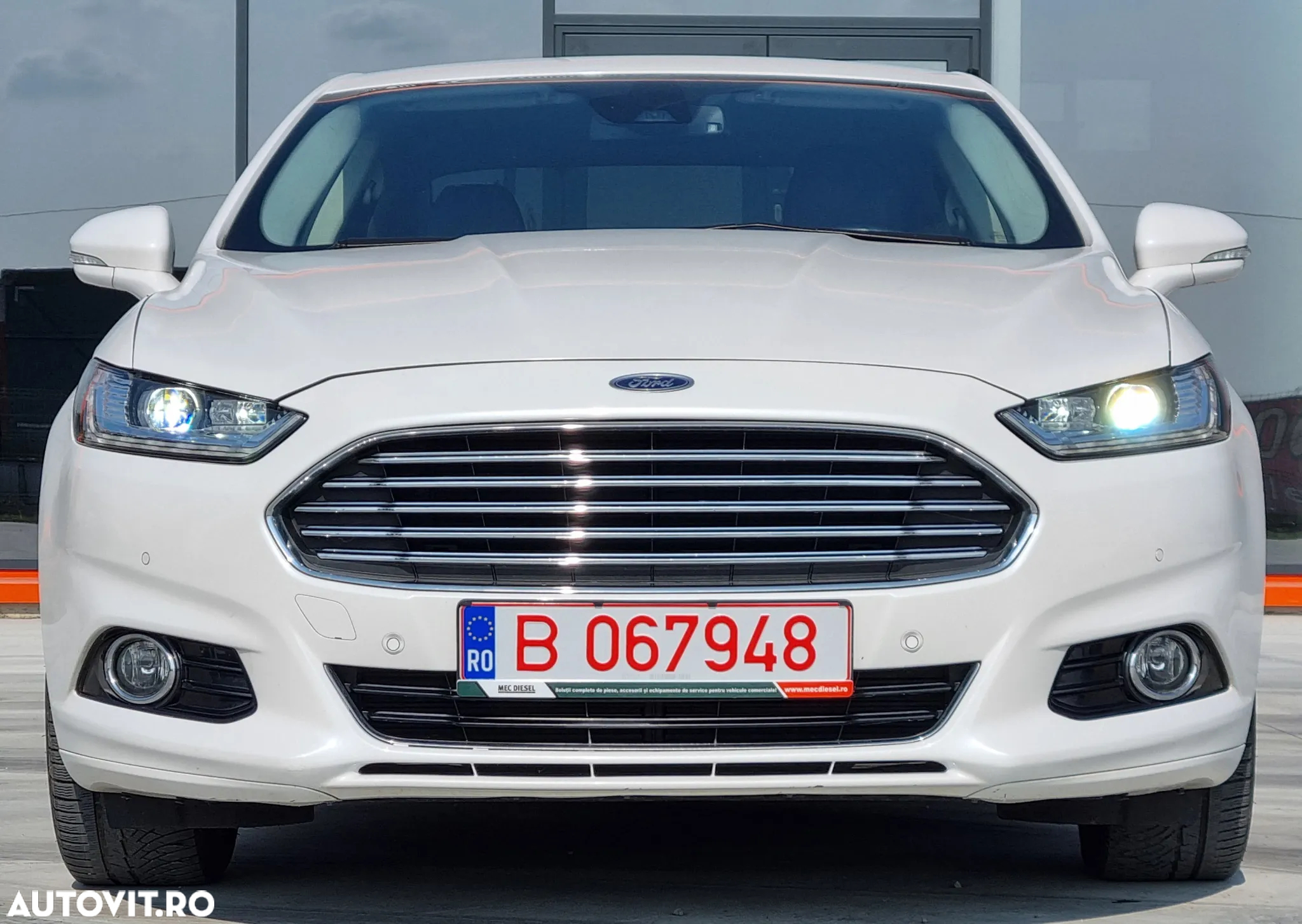 Ford Mondeo 2.0 HEV Titanium - 4