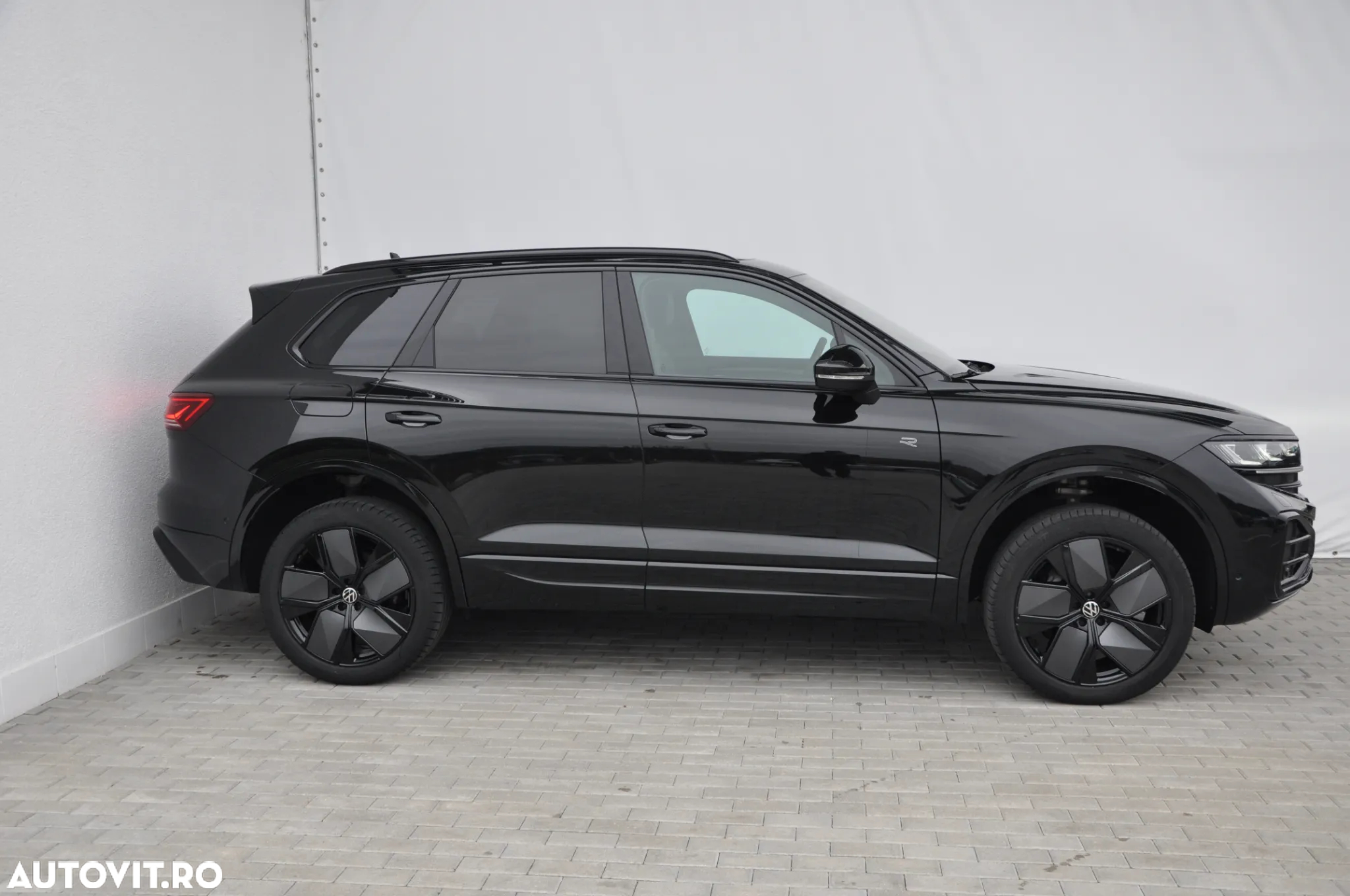 Volkswagen Touareg V6 TDI 4MOTION R-Line - 9