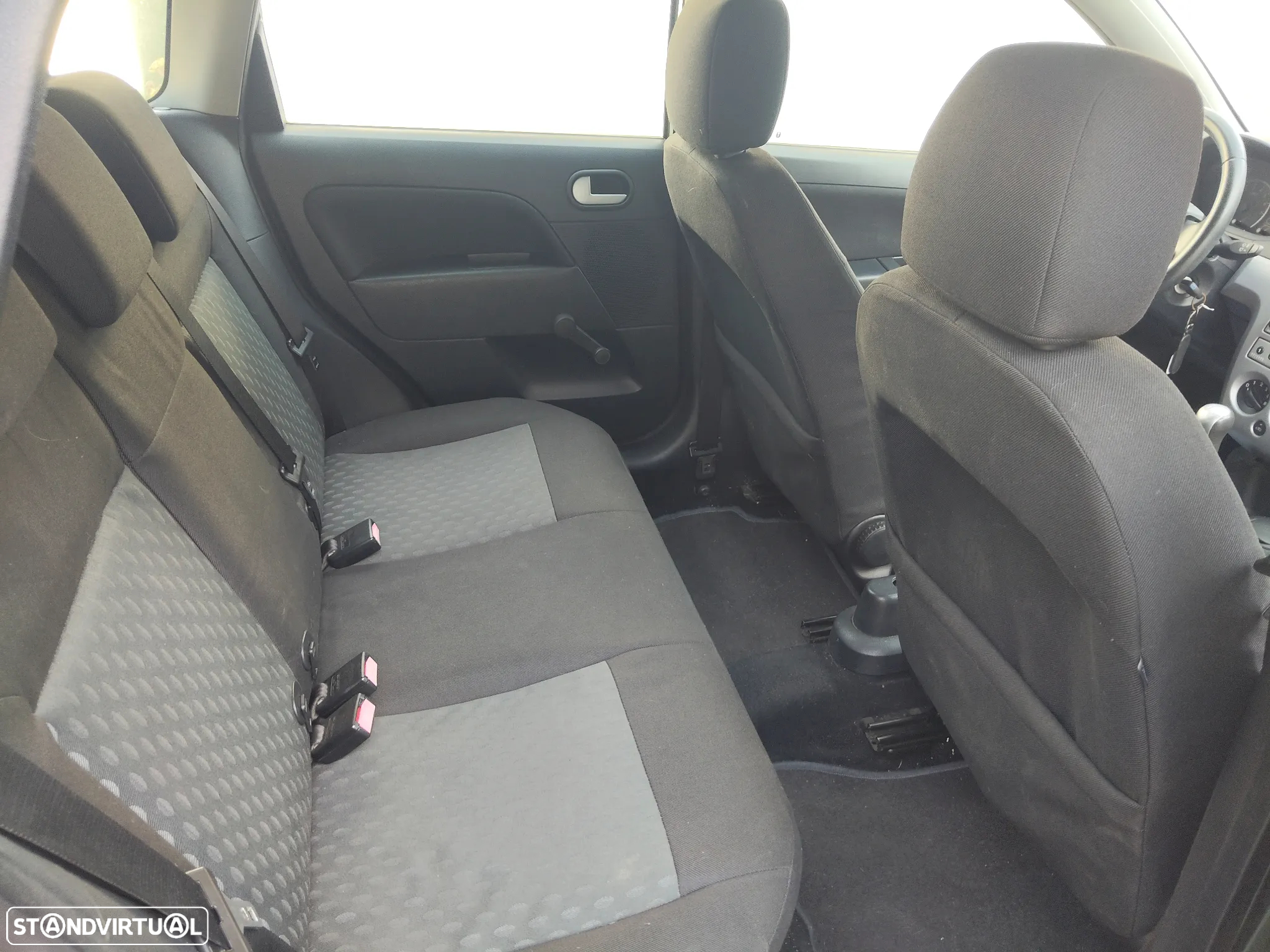 Ford Fiesta 1.25 Trend - 11