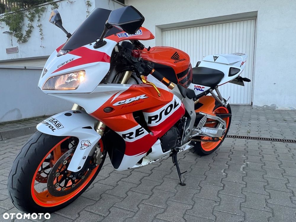 Honda CBR - 1