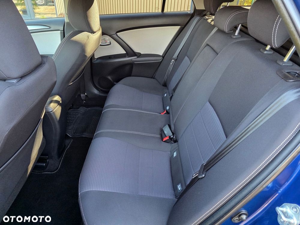 Toyota Avensis - 16