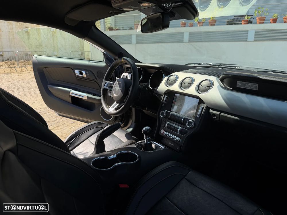 Ford Mustang 2.3 Eco Boost - 24