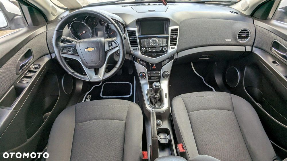 Chevrolet Cruze - 18