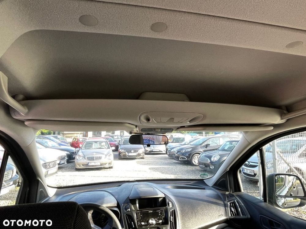 Ford Tourneo Connect - 26