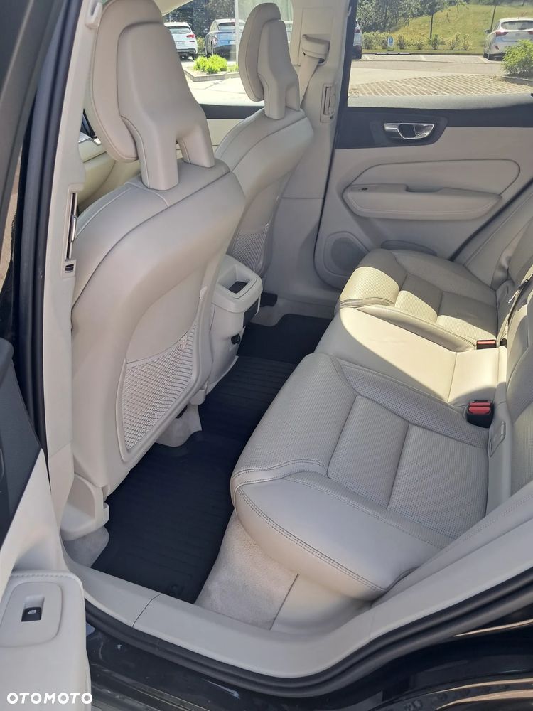 Volvo XC 60 D5 AWD Inscription - 6