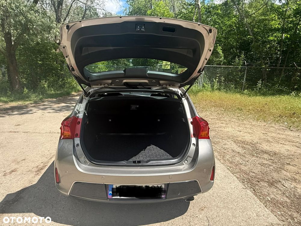 Toyota Auris 1.6 Premium Comfort MS - 7