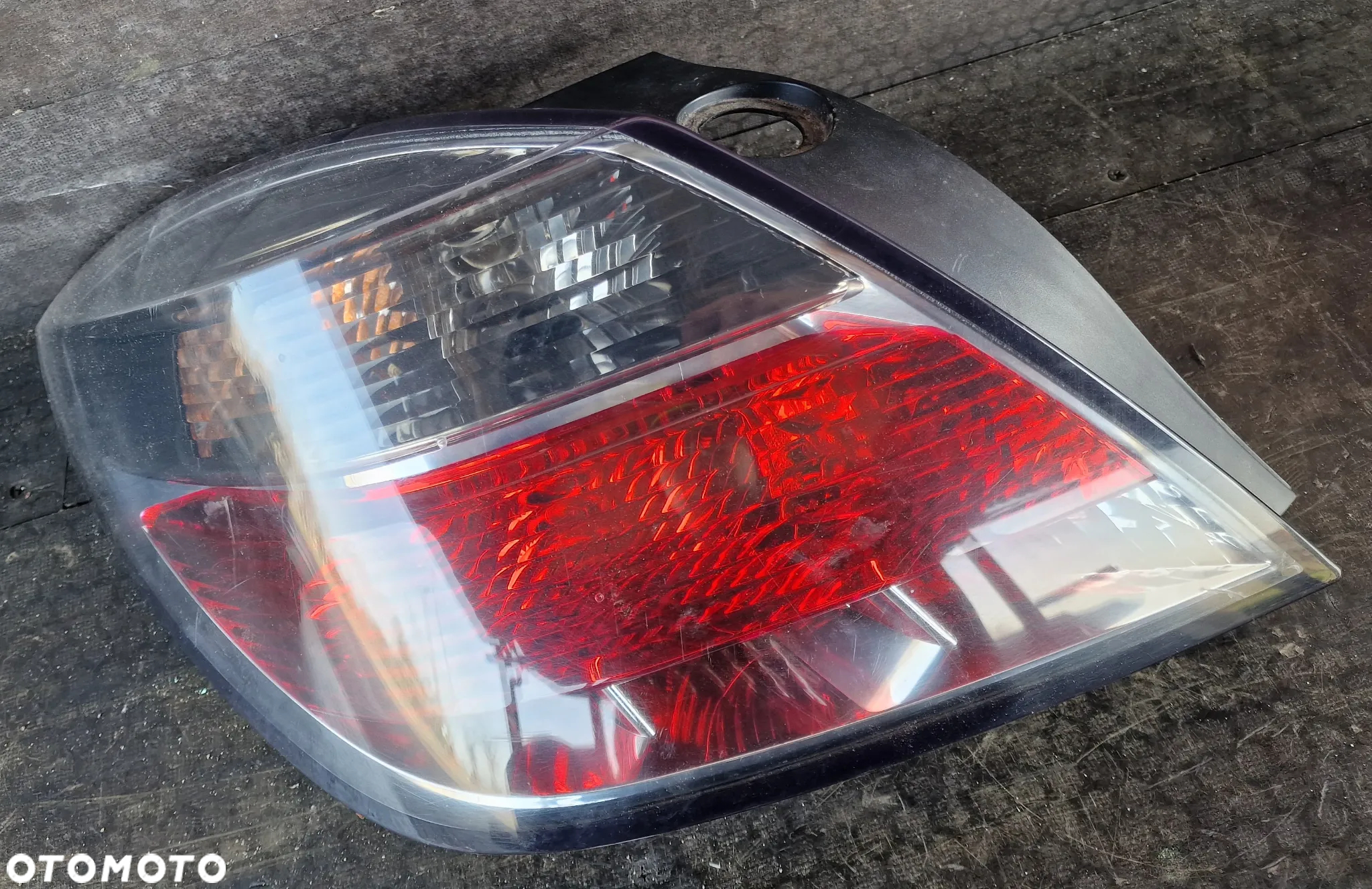 LAMPA LEWA TYŁ 342691834 OPEL ASTRA H III GTC - 2
