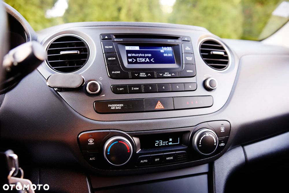 Hyundai i10 1.2 Fifa World Cup Edition - 16