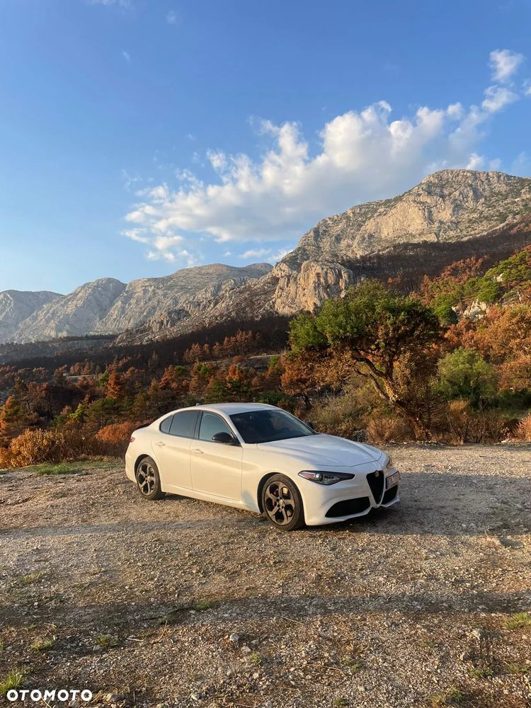 Alfa Romeo Giulia 2.0 Turbo Veloce Q4 - 11