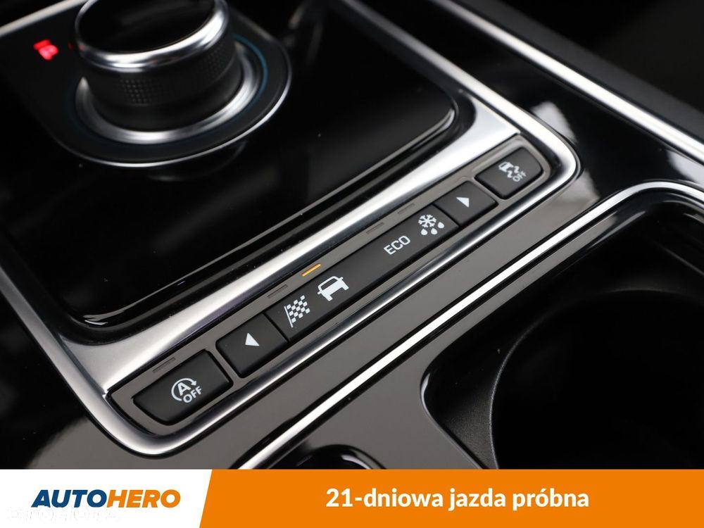 Jaguar XF 2.0 i4D R-Sport - 30