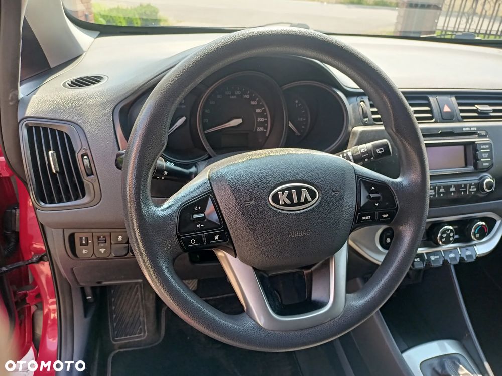 Kia Rio 1.2 Business Line - 8