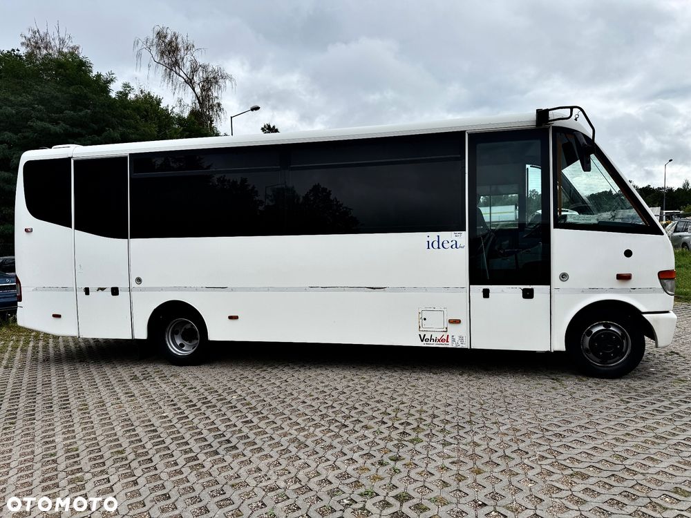 Mercedes-Benz Mediano 32+7 - 5