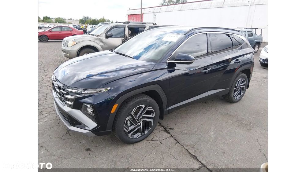 Hyundai Tucson - 2