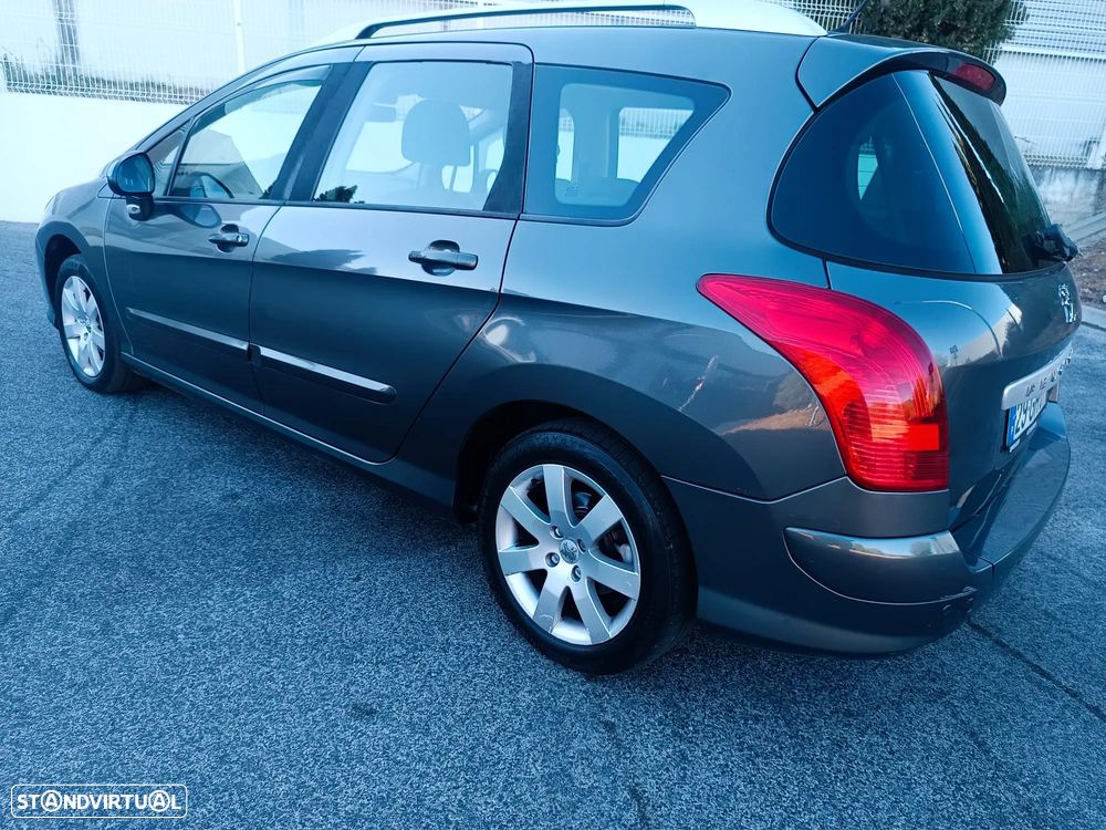 Peugeot 308 SW - 9