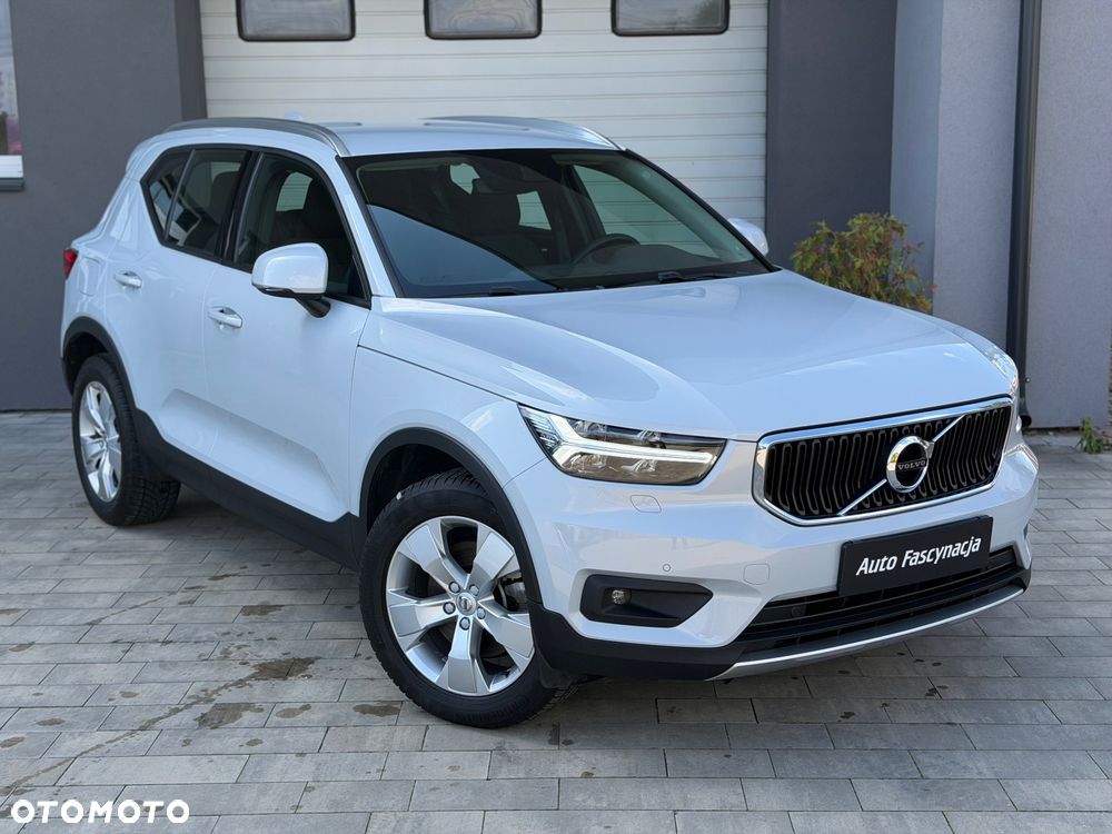 Volvo XC 40 B4 B AWD Momentum Pro - 2