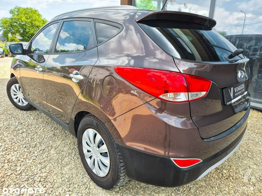 Hyundai ix35 2.0 CRDi 4WD Automatik Premium - 4