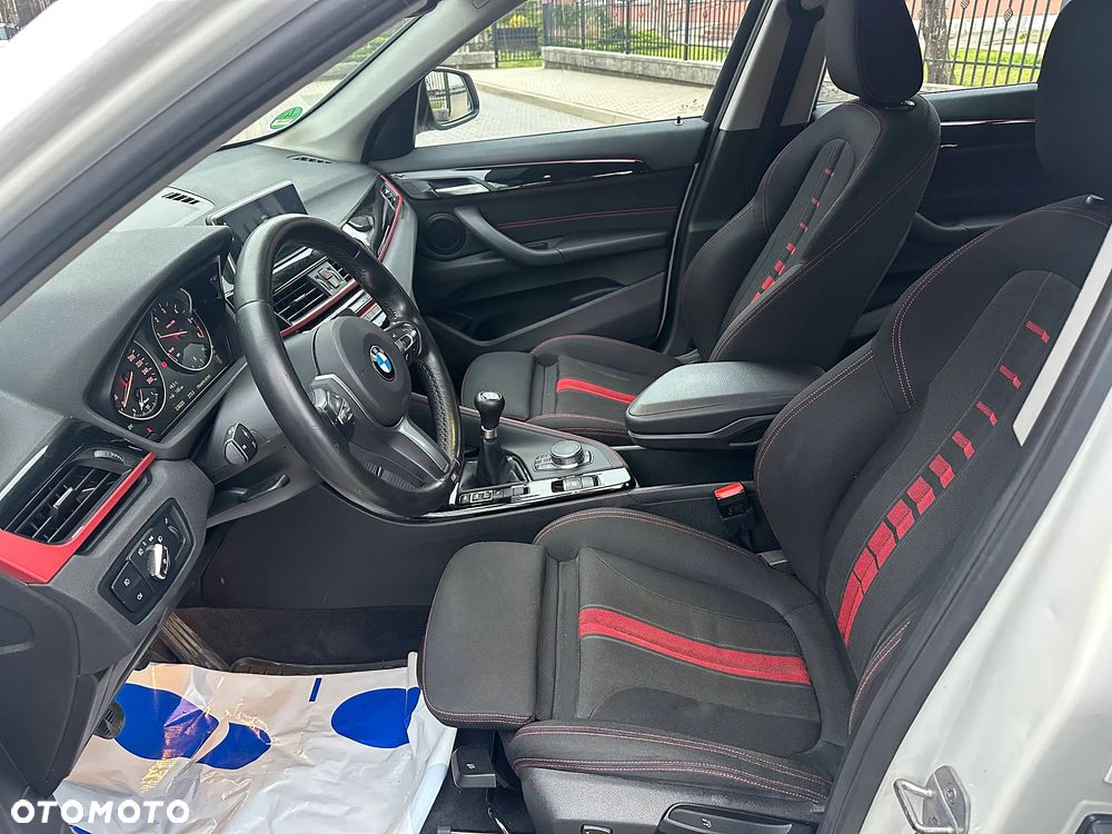 BMW X1 sDrive18d Sport Line - 4