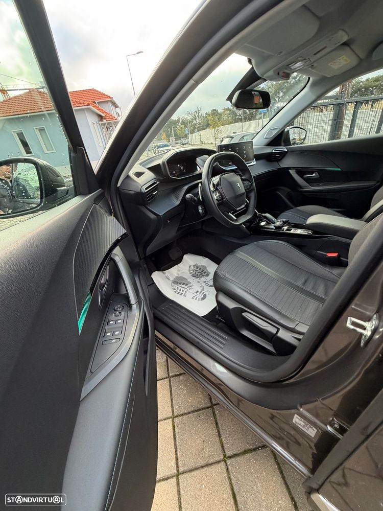Peugeot 2008 1.5 BlueHDi Allure Pack EAT8 - 24