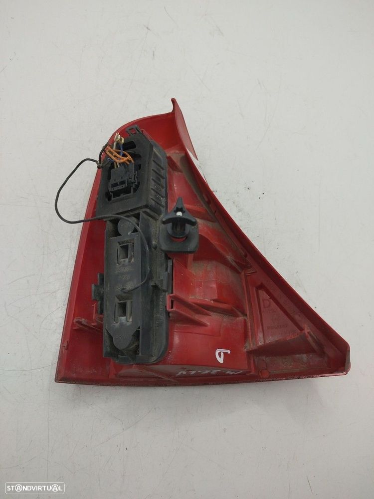 Farolim Stop Dto Renault Clio Ii (Bb0/1/2_, Cb0/1/2_) - 2