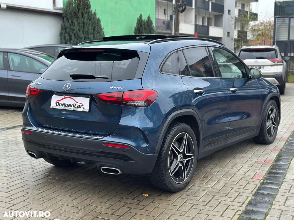 Mercedes-Benz GLA 250 4Matic 8G-DCT AMG Line - 3