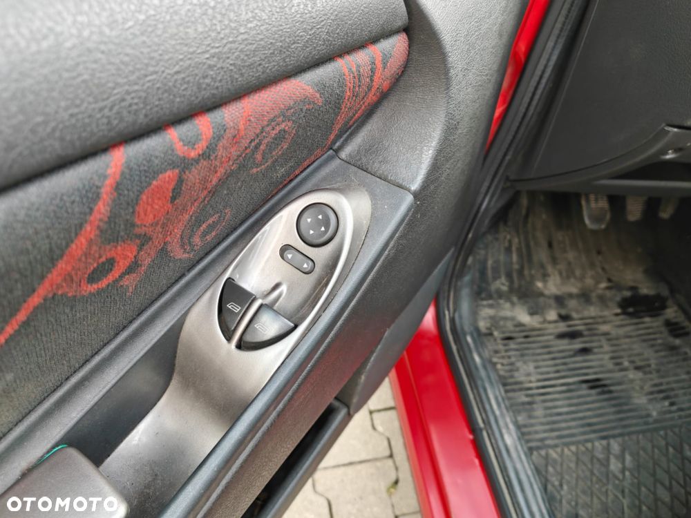 Lancia Ypsilon - 11