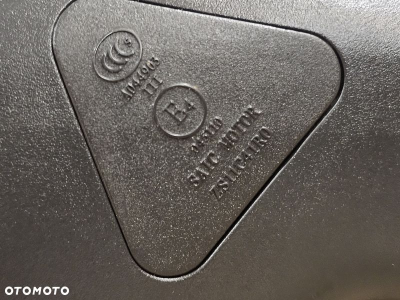 MG ZS LIFT LUSTERKO DRZWI PRAWE 8 PIN 10488201 - 6