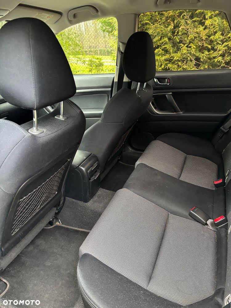 Subaru Legacy 2.0i AT - 11